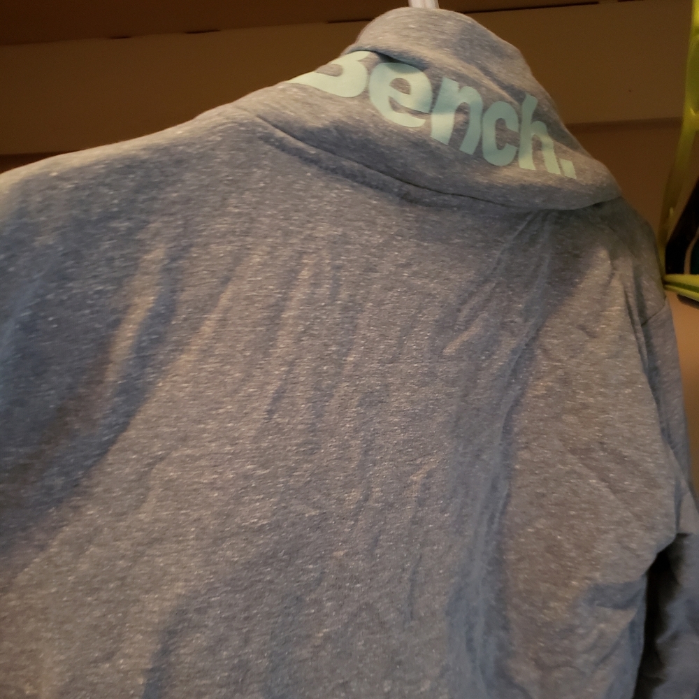 Bench sweater - Picture 2 of 2